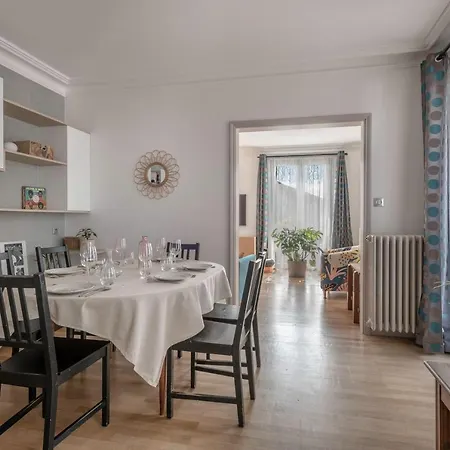 Maison Pour 6 Dans Le Centre Historique De Nyaraló Pornic